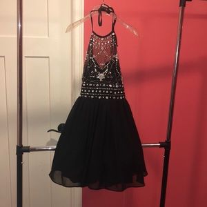 Black dressfor turnabout, homecoming, prom